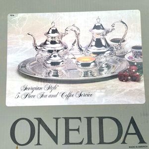 Oneida Georgian Style 5 Piece Silver Coffee & Tea Set